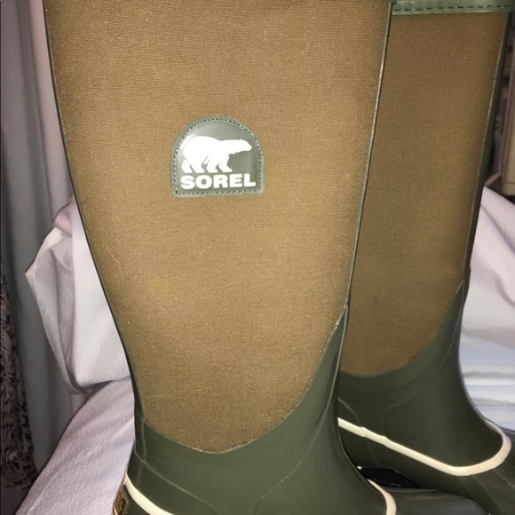 Sorel Boots 👢 - Picture 6 of 7